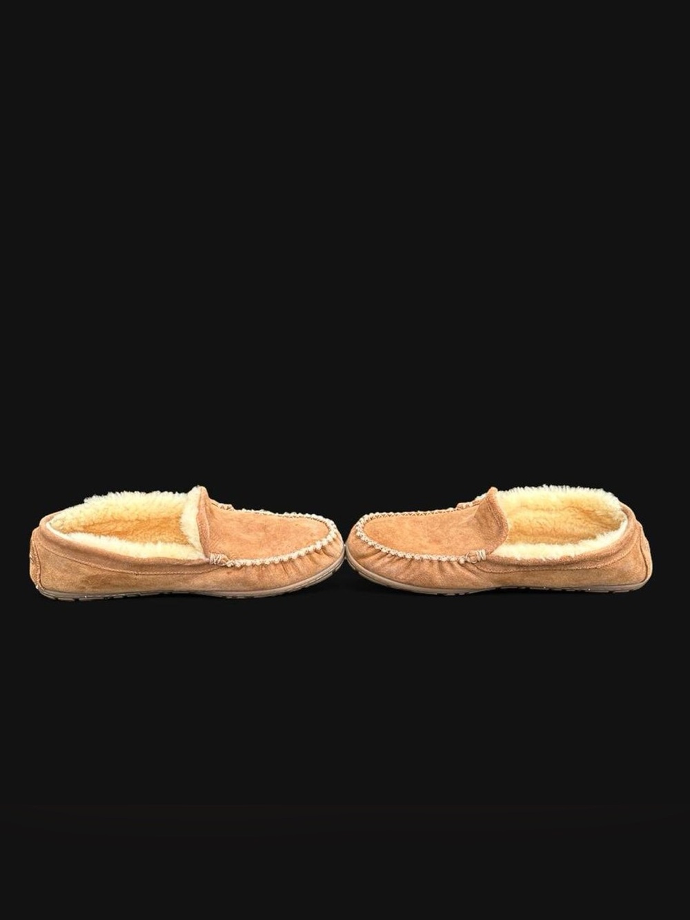 L.L. Bean Tan Suede With Fleece Lining Moccasin Slippers. Size 11 Men’s